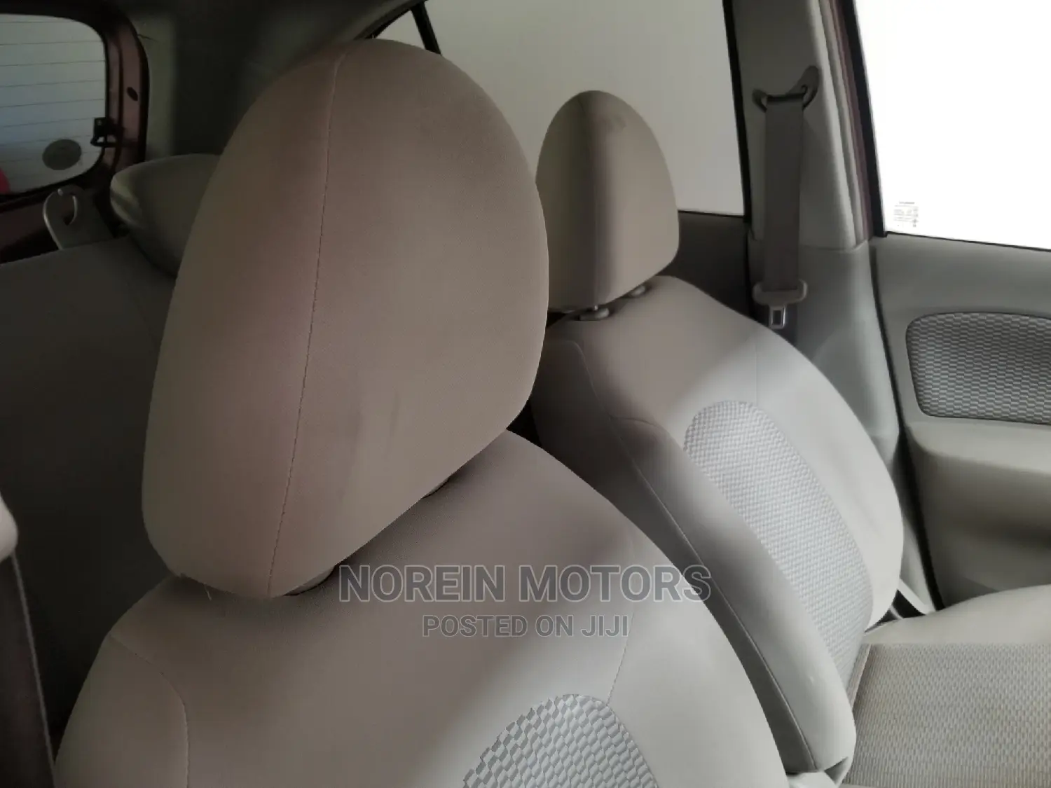 Nissan March 2014 Pink