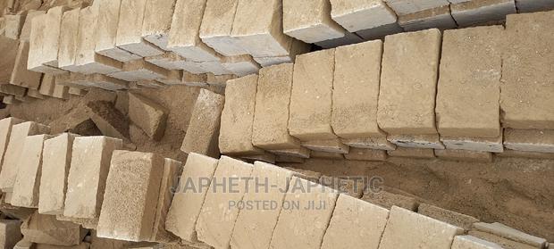 Grade 1 Machine Cut Yellow Stones - main view