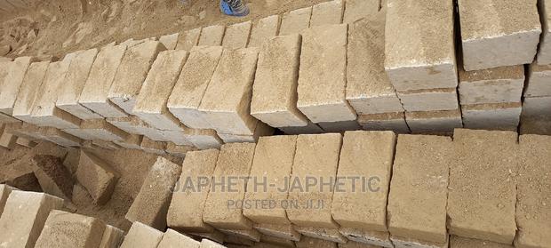 Grade 1 Machine Cut Yellow Stones - thumbnail 2