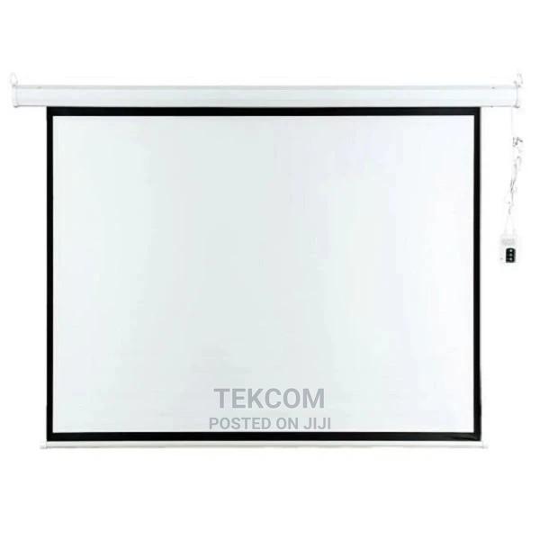 Projector Screen 200cm By 200cm Wall Mount - main view