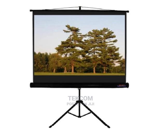Tripod 200x200cm Projector Screen - main view
