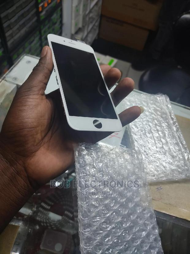 iPhone 6 Screen Available - main view