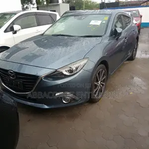 Mazda Axela 2016