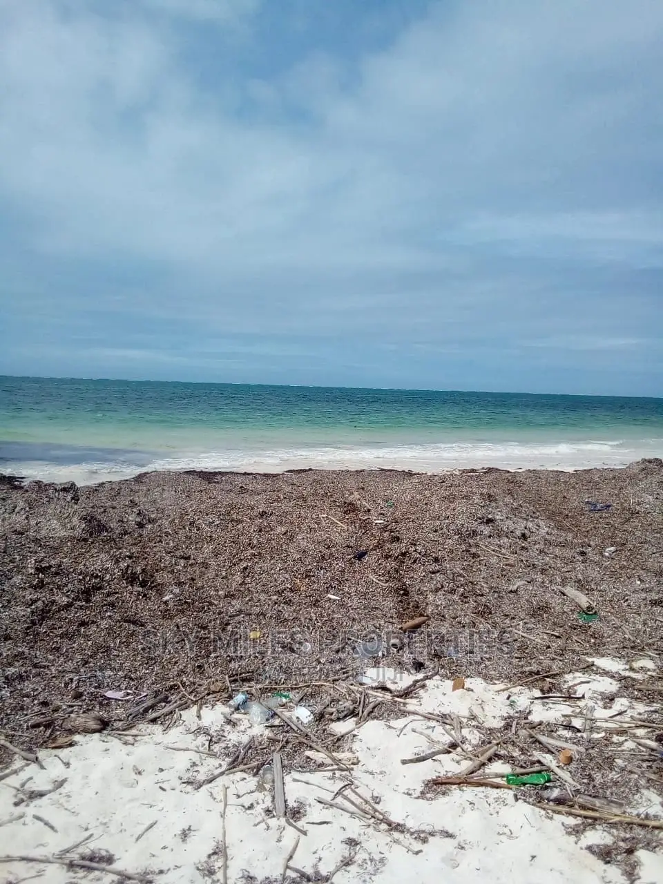 4.5 Acres Sandy Beach on Sale at Malindi.