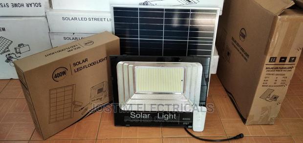 400w Solar Floodlight - main view