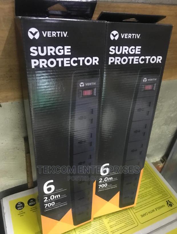 Vertiv Surge Protector 6 Ways Extension - main view