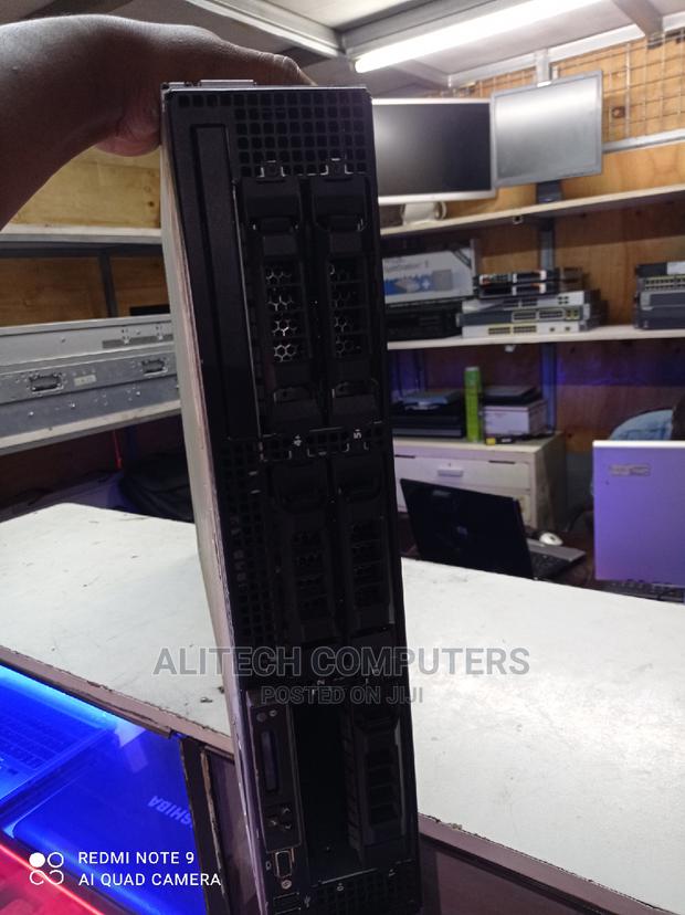 Server Dell PowerEdge R710 16GB Intel Xeon HDD 320GB - main view