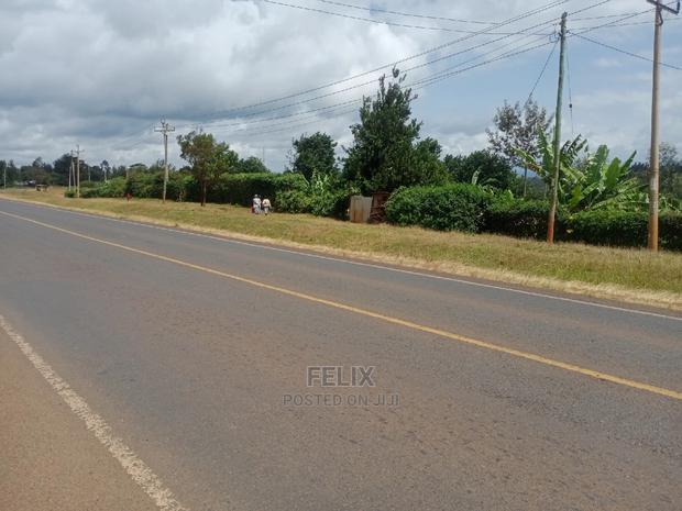 One and Half Acres Fronting Marua /Nyeri Main Tarmac - thumbnail 3