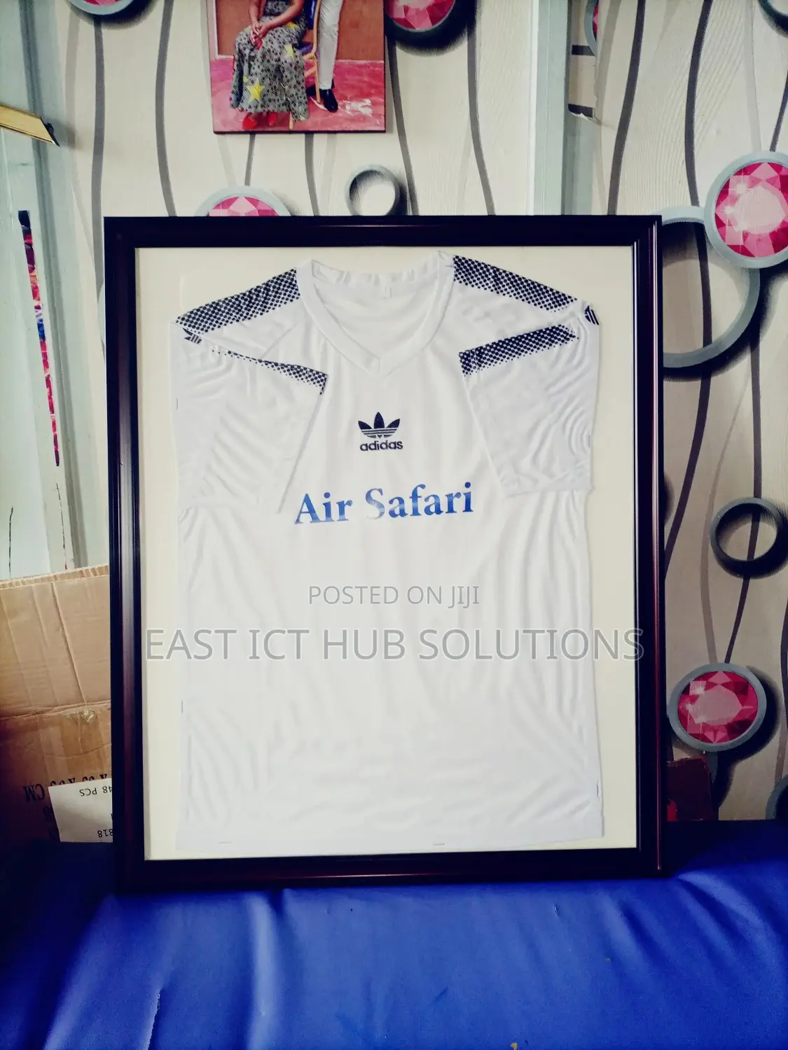 Frame That Jersey! Class Photo Framing