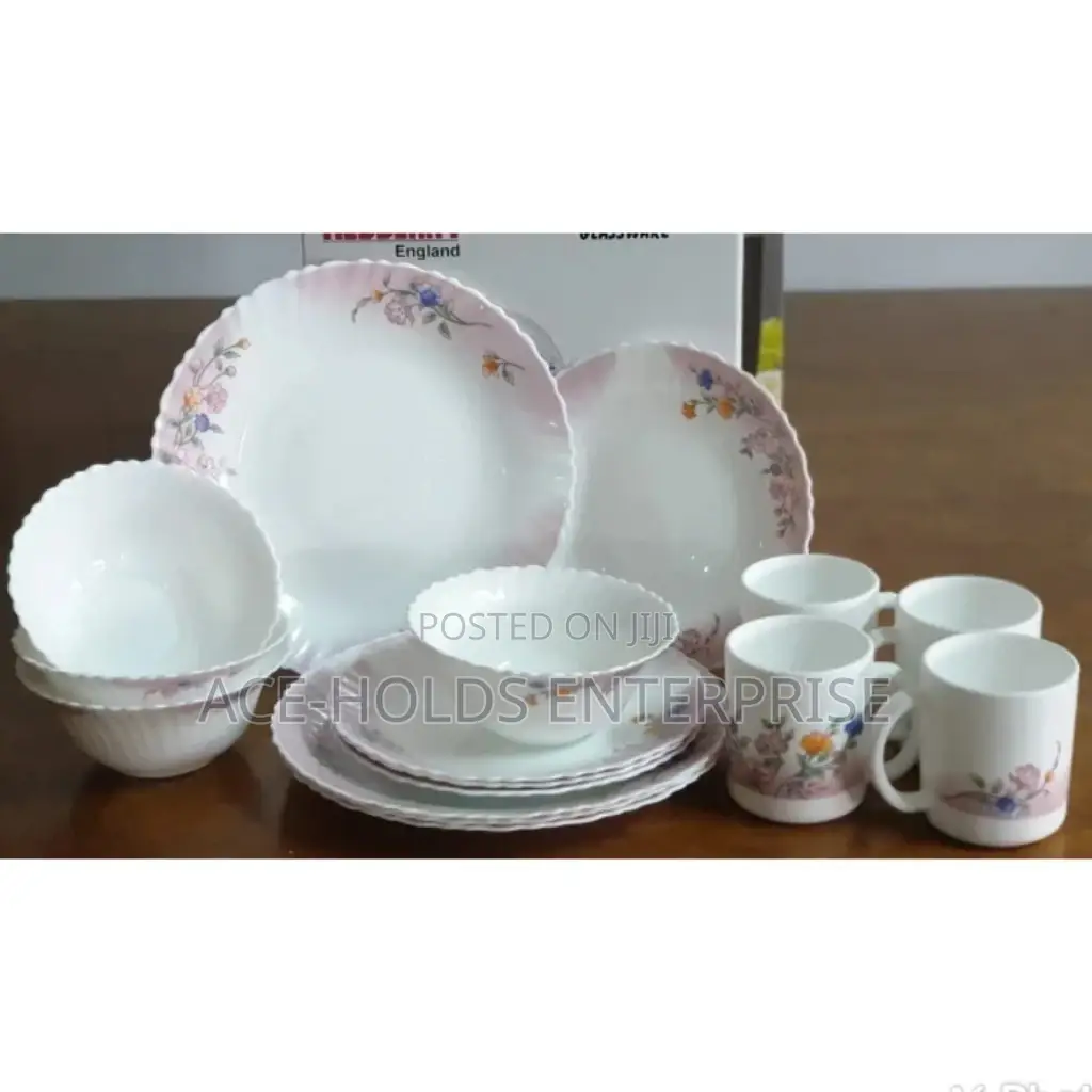 16pieces Redberry Dinner Set.