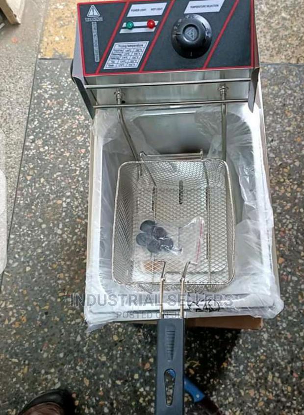 Simple Single Deep Fryer - main view