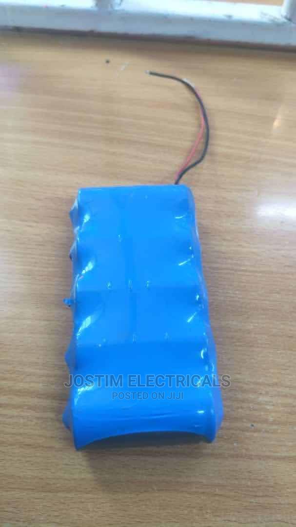 8A 25ah Rechargeable Solar Flood Light Batteries