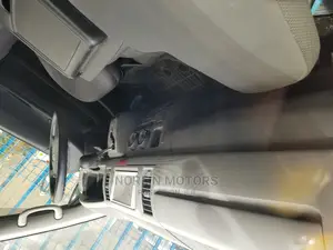 Toyota HiAce 2014