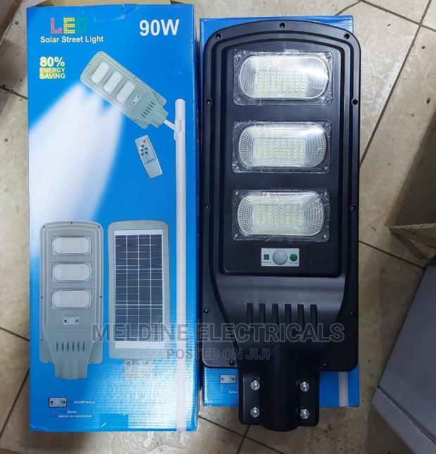 90watts Solar Street Light