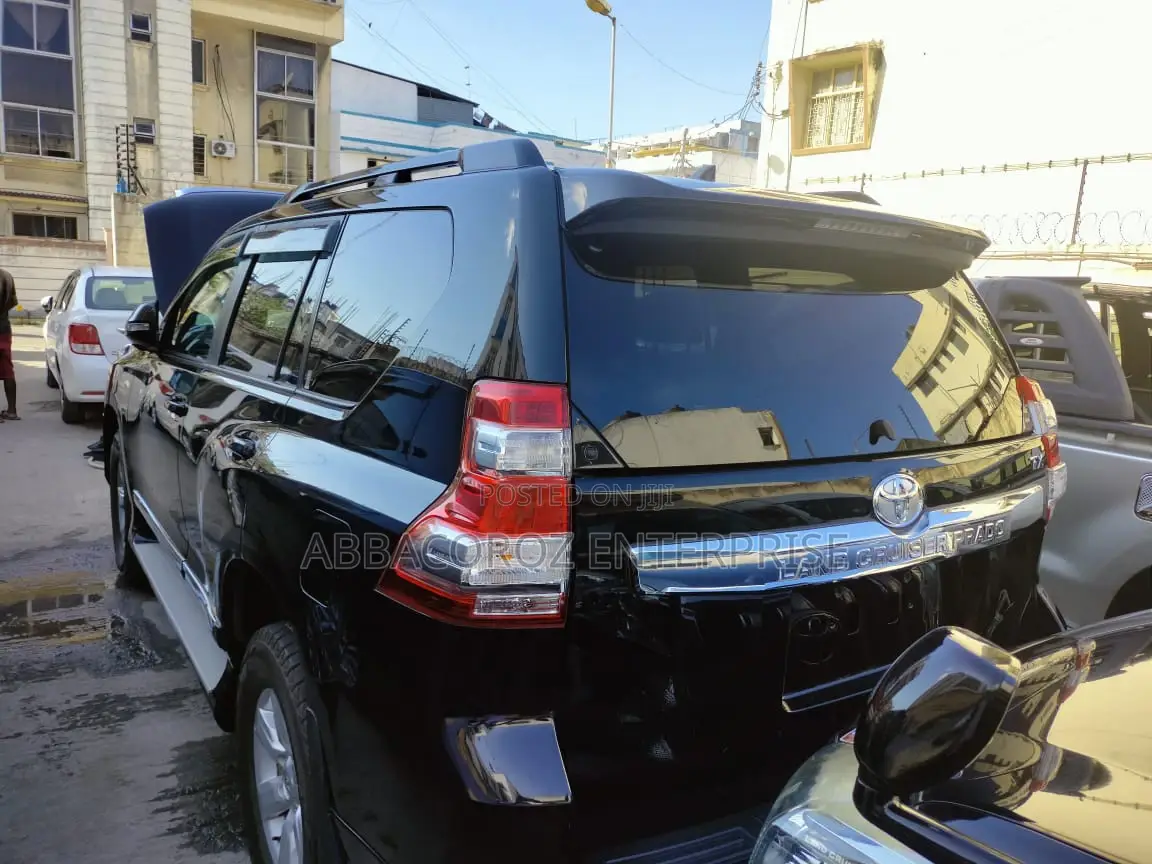 Toyota Land Cruiser Prado 2015 2.8 D-4d Black