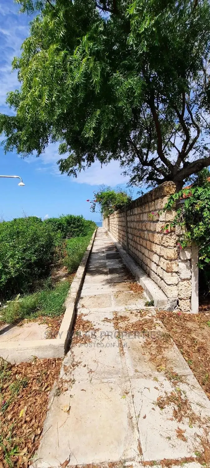 Prime 1 Acre on Sale at Vipingo Beach Estate