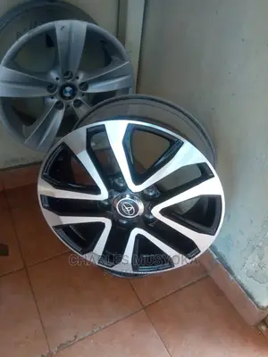 Land Cruiser V8 Rims Size 20 Series Very Original Rims