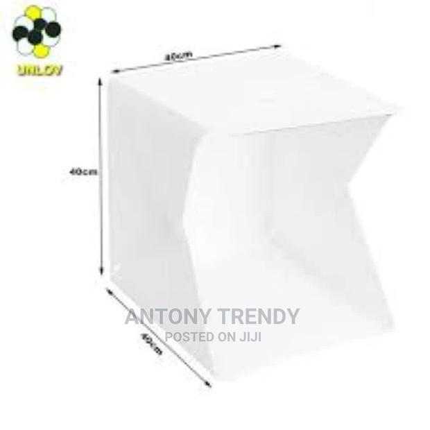 40 Portable Folding LED Light Box Green Material With Backd - main view