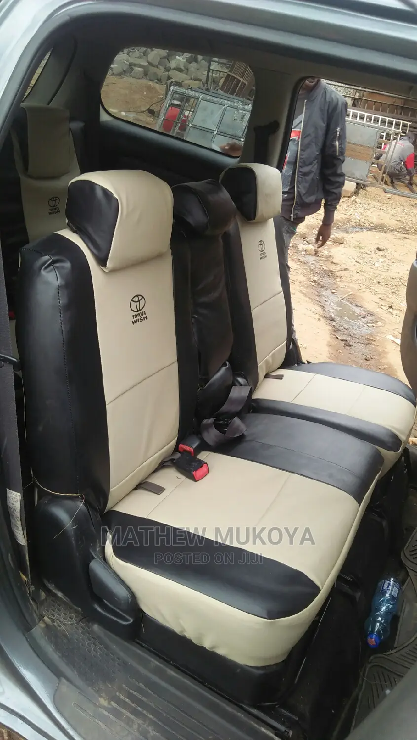Recent AD Car Seat Covers