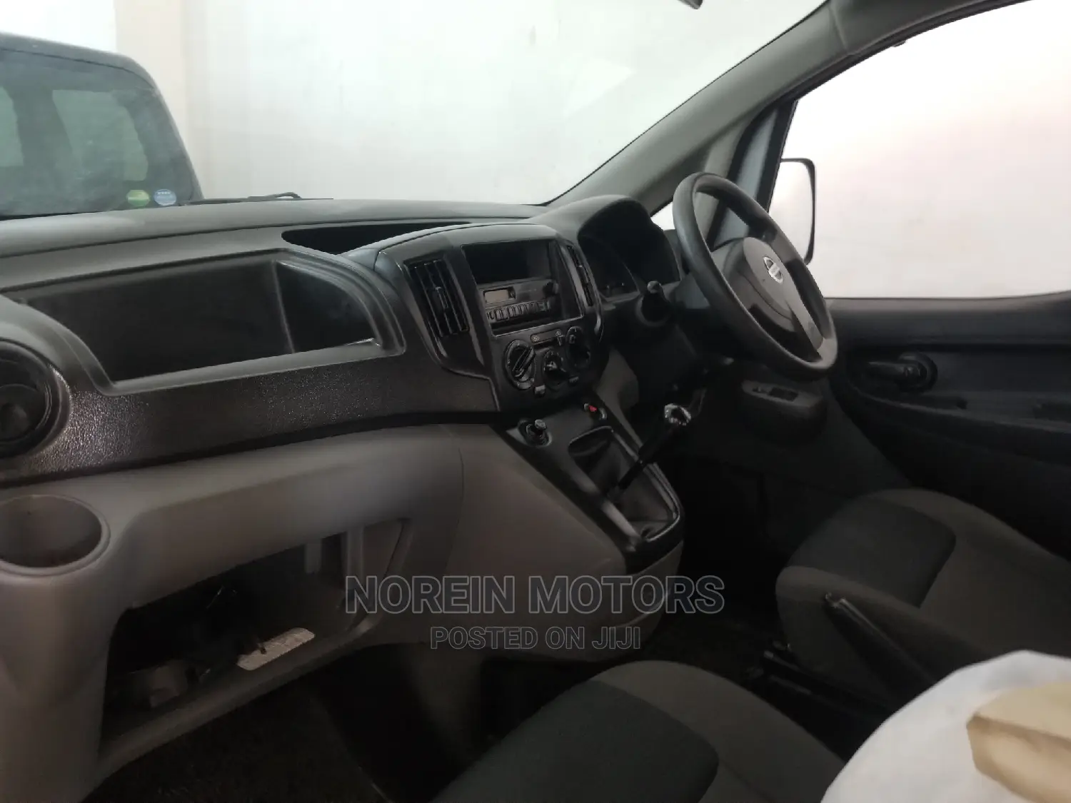 Nissan NV200 2015 Grey