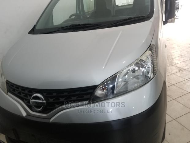 Nissan NV200 2015 Grey - thumbnail 2