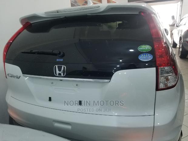 Honda CR-V 2015 White - thumbnail 2