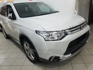 Mitsubishi Outlander 2015 Pearl