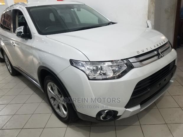 Mitsubishi Outlander 2015 Pearl