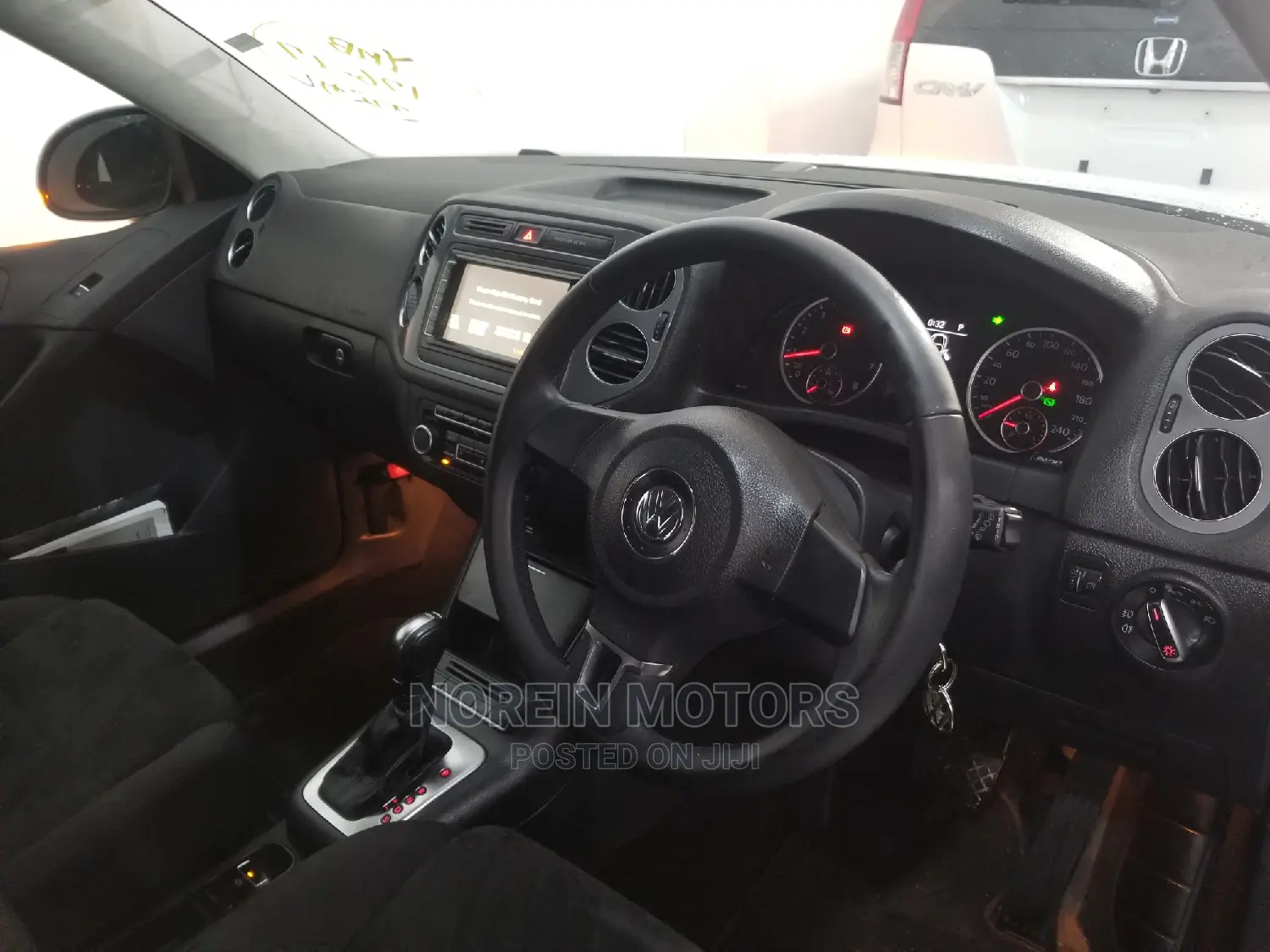 Volkswagen Tiguan 2015 Pearl
