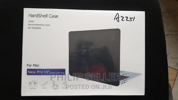 Hard PC Thin Case Cover Shell for Macbook Pro 13 in 2020/19/ - main view