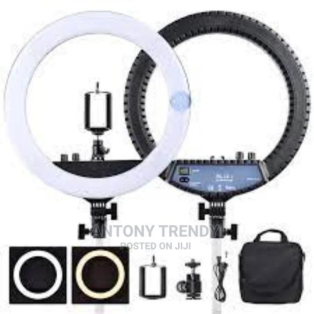 A Hot Shoe Adapter Rl-12 Led Ring Light 14" Outer/12 On Cen - main view