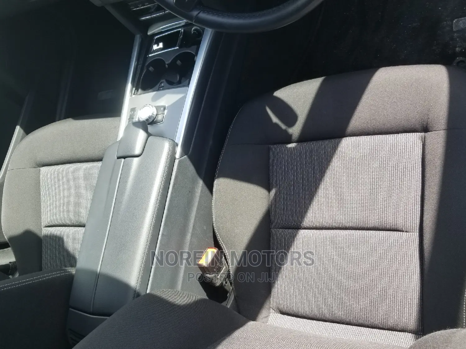 Mercedes-Benz E250 2015 Silver
