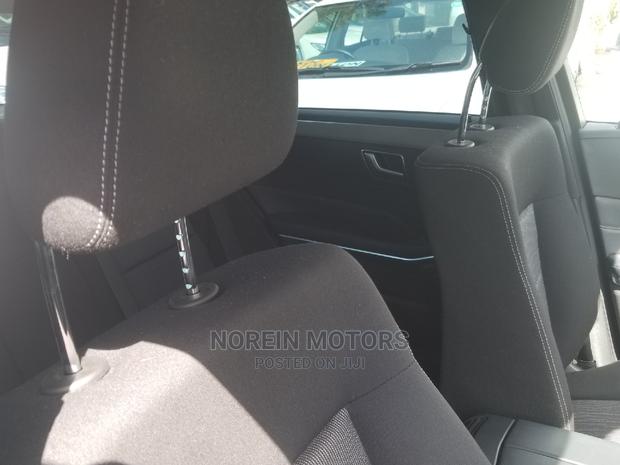 Mercedes-Benz E250 2015 Silver - thumbnail 9