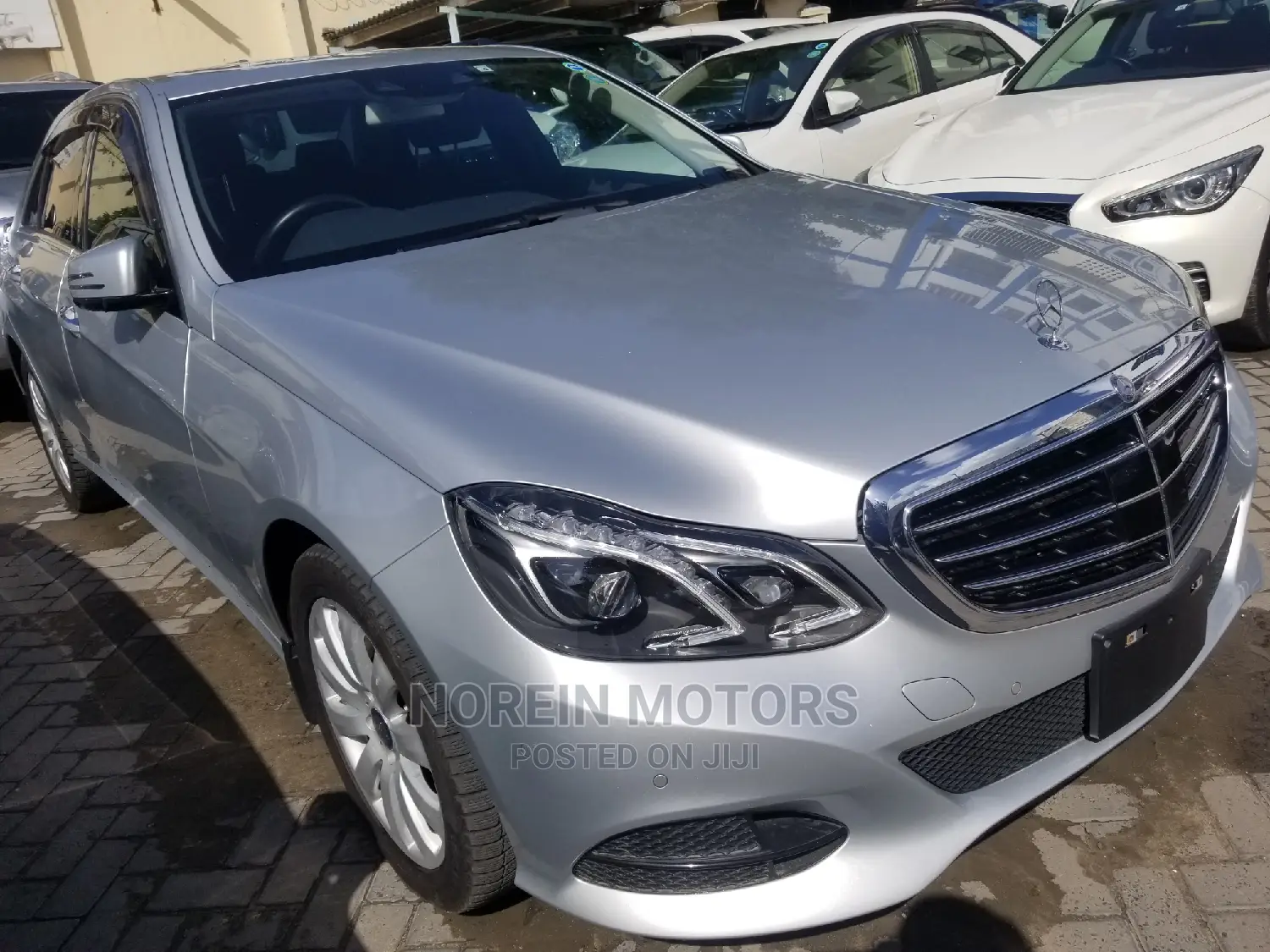 Mercedes-Benz E250 2015 Silver