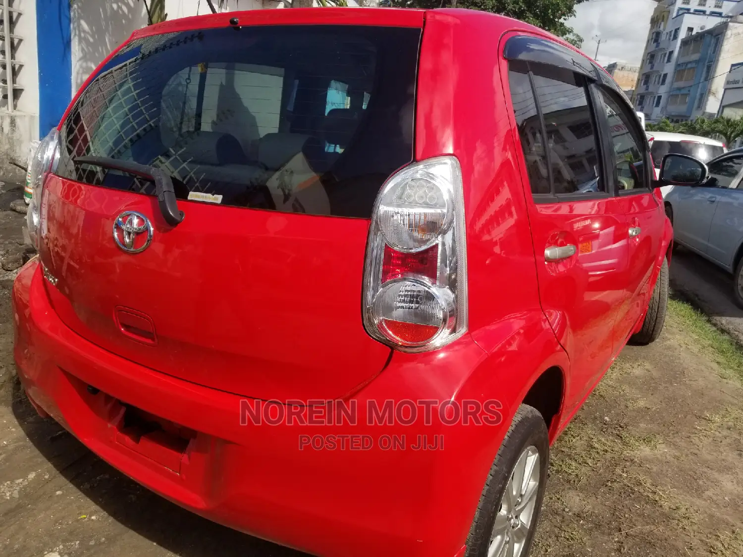 Toyota Passo 2015 Red