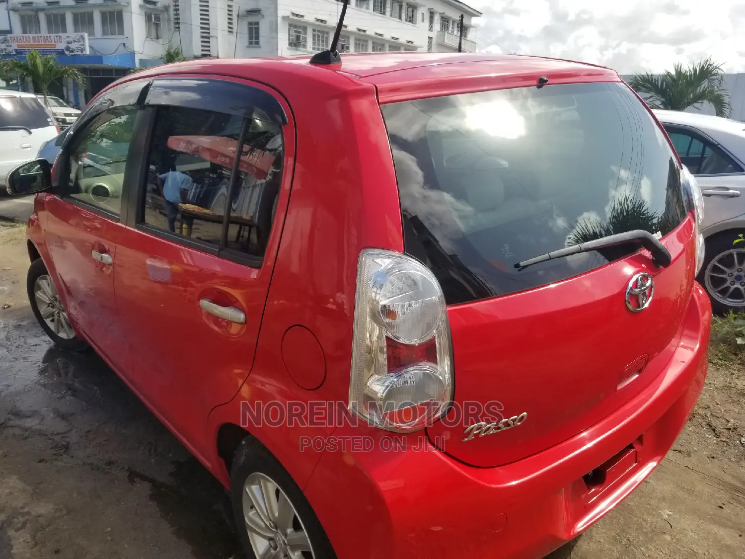 Toyota Passo 2015 Red
