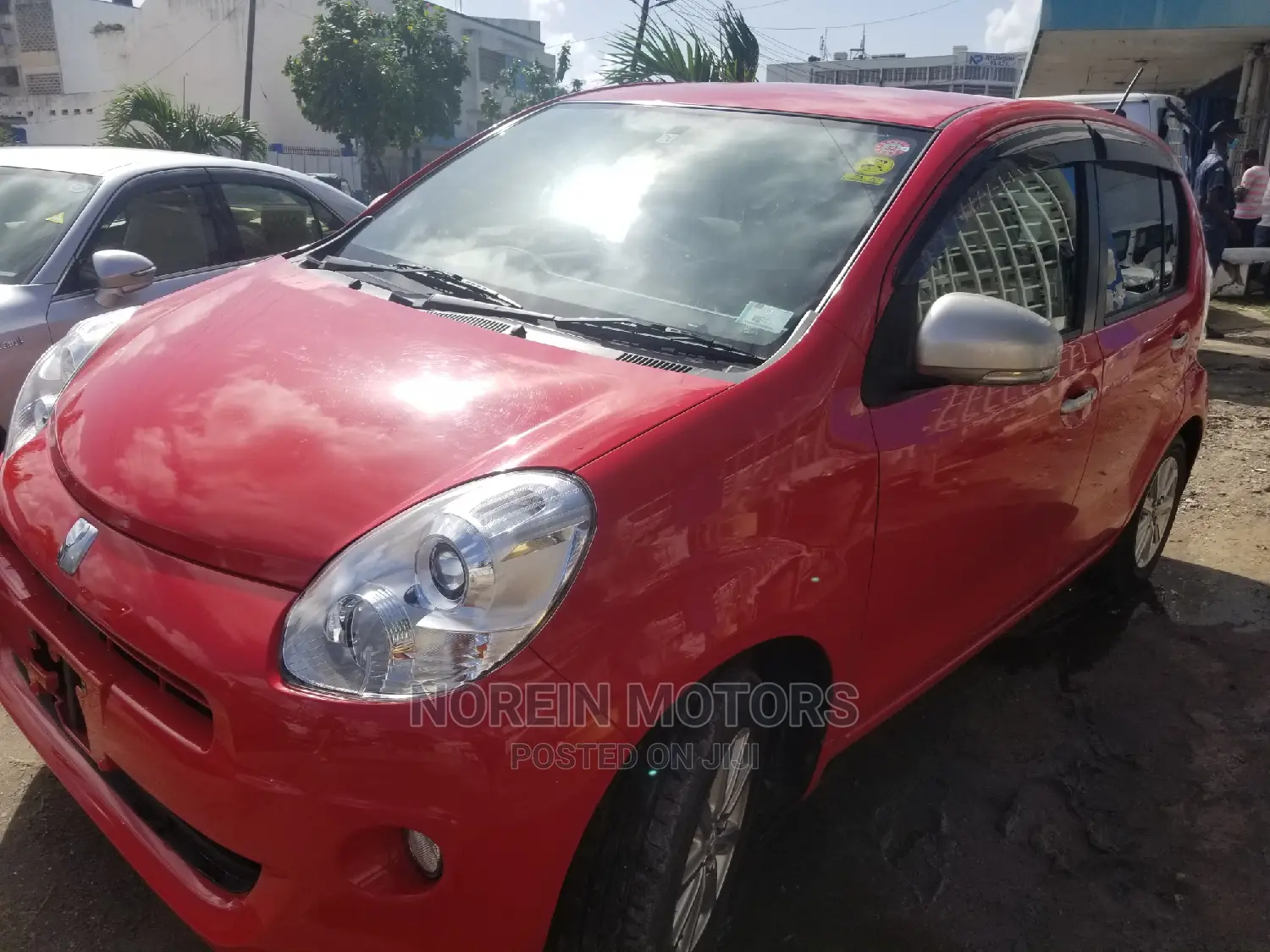 Toyota Passo 2015 Red