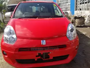Toyota Passo 2015 Red