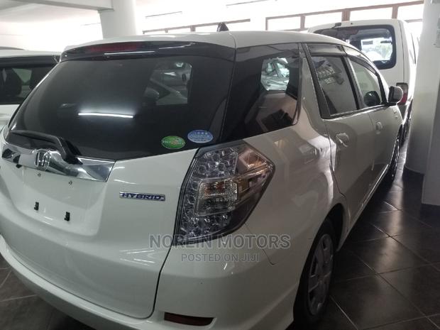 Honda Shuttle 2015 Pearl - thumbnail 3