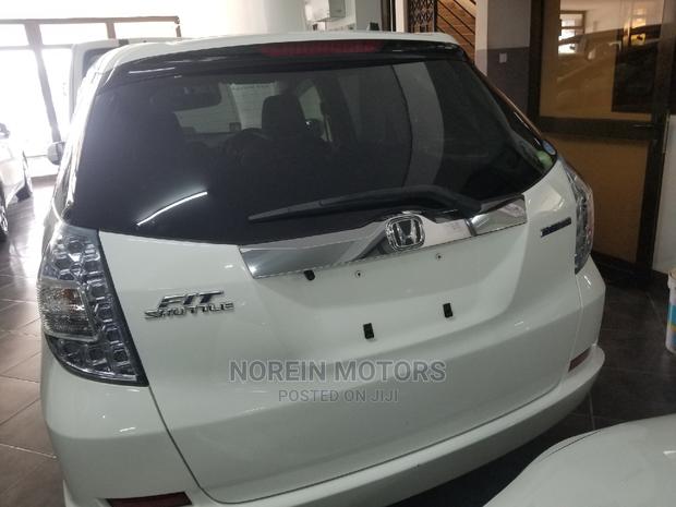 Honda Shuttle 2015 Pearl - thumbnail 2