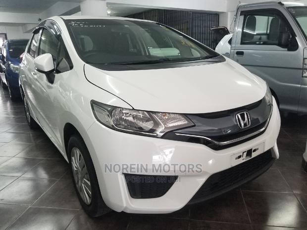 Honda Fit 2015 Pearl - main view