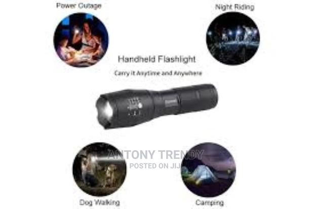 High Lumens XML T6 Flashlights With Adjustable Focus 5 Ligh - main view
