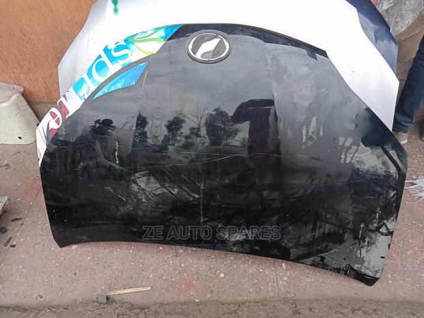 Toyota Wish Bonnet New Shape - main view