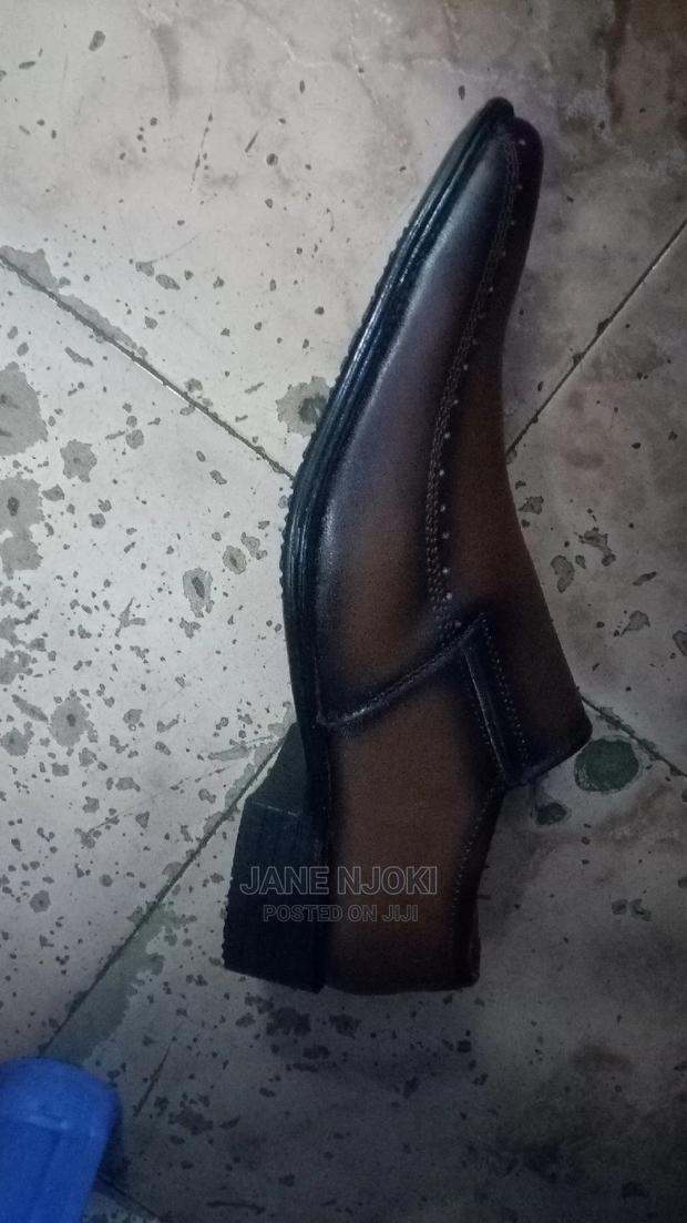 Brown Shoe - main view