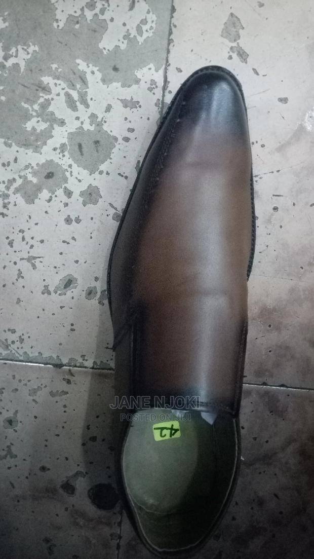 Brown Shoe - thumbnail 2