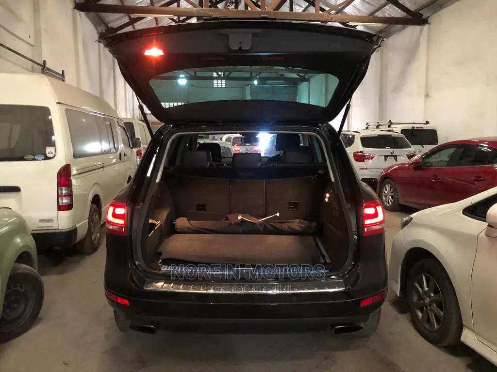 Volkswagen Touareg 2015 Black