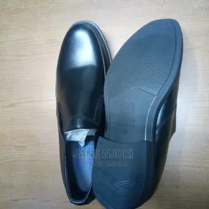 Black Shoe