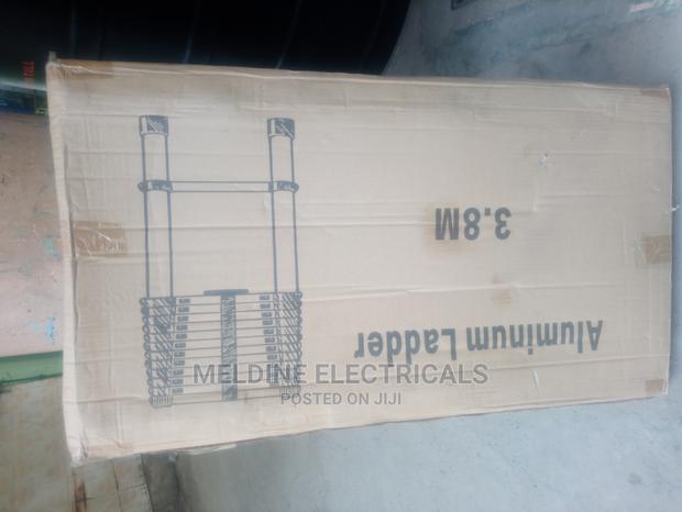Telescopic Aluminum Ladder - thumbnail 4