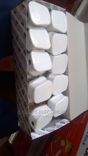 13A Top Plugs