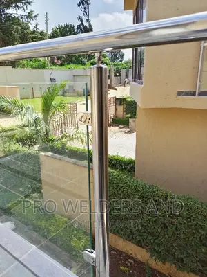 Stainless Steel Staircase/Balconies With Glass